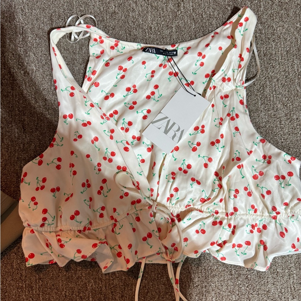 Zara Cherry Print Crop Top (L) NWT